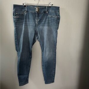 Torrid Jegging High Rise Skinny Jean